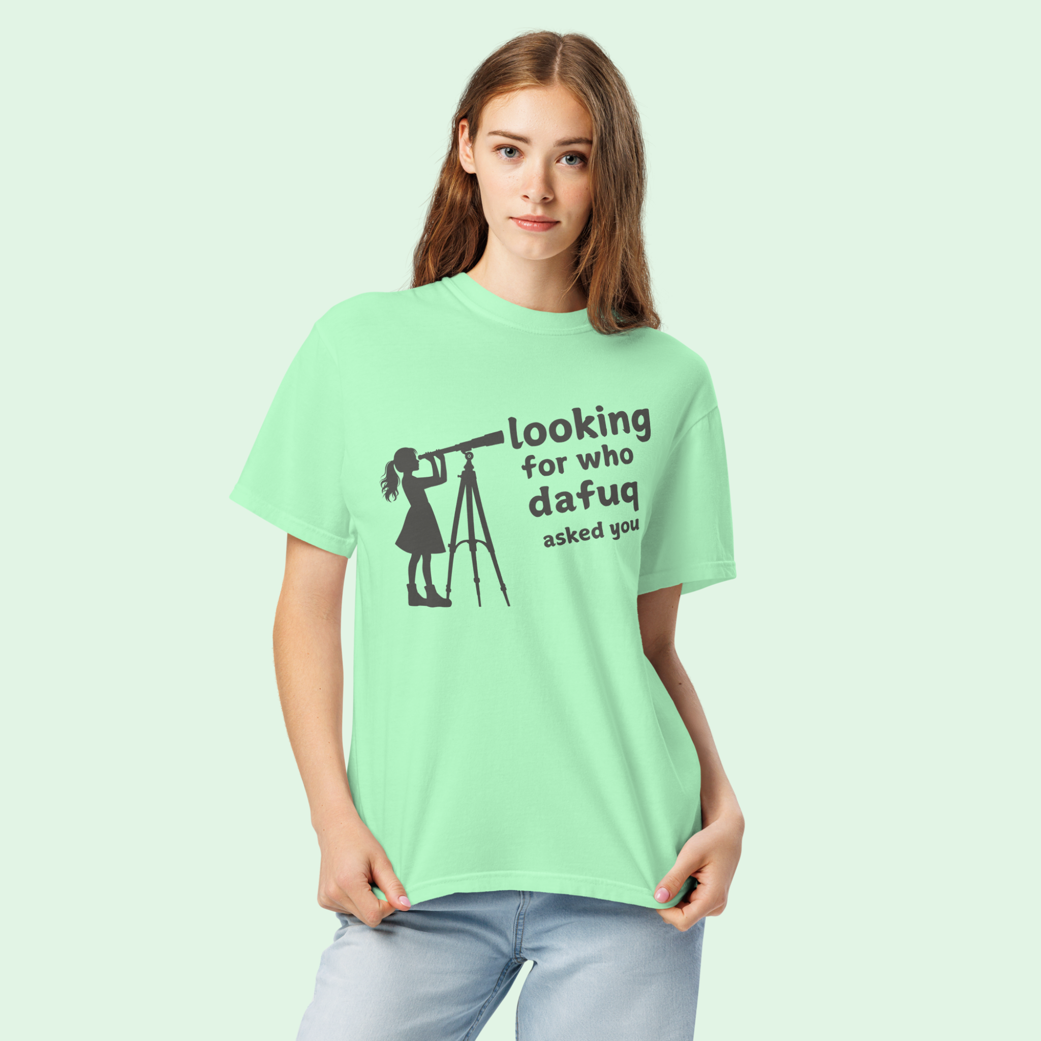 Looking™ | Heavyweight Graphic Tee